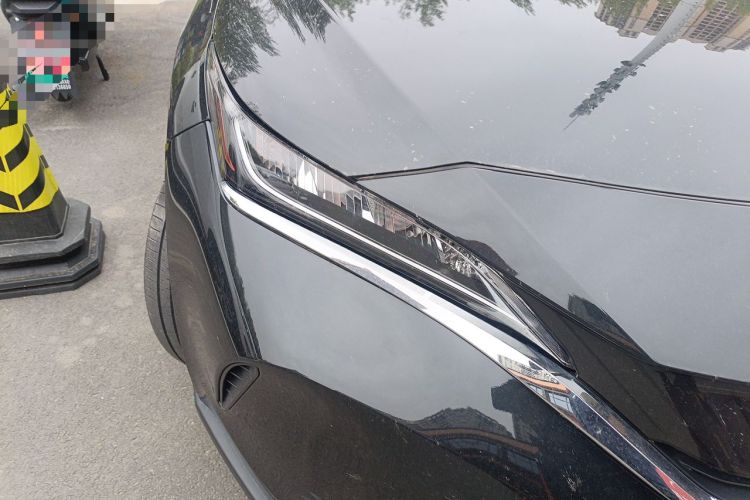 Used Toyota Harrier 2022 2.0L CVT Two-Wheel Drive Entry Version Right Front Headlight