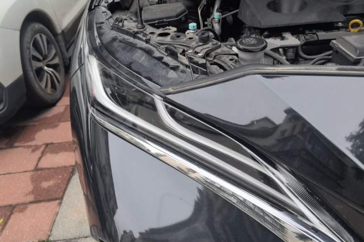 Used Toyota Harrier 2022 2.0L CVT Two-Wheel Drive Deluxe Edition Right Front Headlight