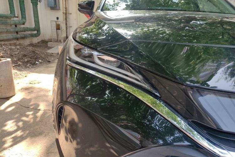 Used Toyota Harrier 2022 2.0L CVT Two-Wheel Drive Deluxe Edition Right Front Headlight