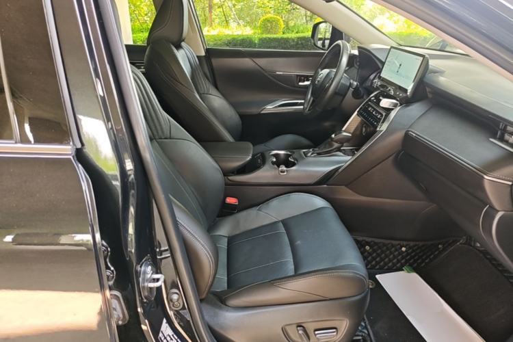 Used Toyota Harrier 2022 2.0L CVT Two-Wheel Drive Luxury Edition Right Front Seat