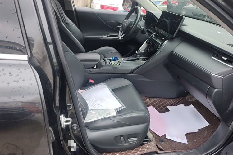 Used Toyota Harrier 2022 2.0L CVT Two-Wheel Drive Deluxe Edition Right Front Seat