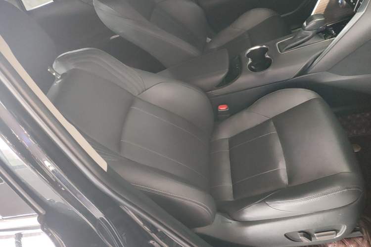 Used Toyota Harrier 2022 2.0L CVT Two-Wheel Drive Deluxe Edition Right Front Seat