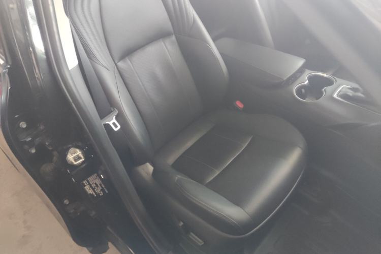 Used Toyota Harrier 2022 2.0L CVT Two-Wheel Drive Deluxe Edition Right Front Seat