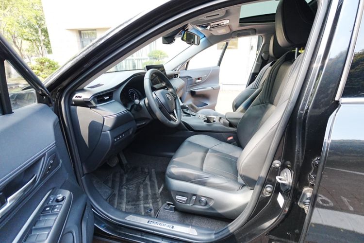 Used Toyota Harrier 2022 2.0L CVT Two-Wheel Drive Deluxe Edition Right Front Seat