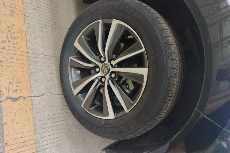 Used Toyota Harrier 2022 2.0L CVT Two-Wheel Drive Entry Version Right Front Wheel Hub
