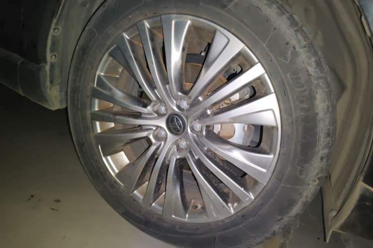 Used Toyota Harrier 2022 2.0L CVT Two-Wheel Drive Deluxe Edition Right Front Wheel Hub