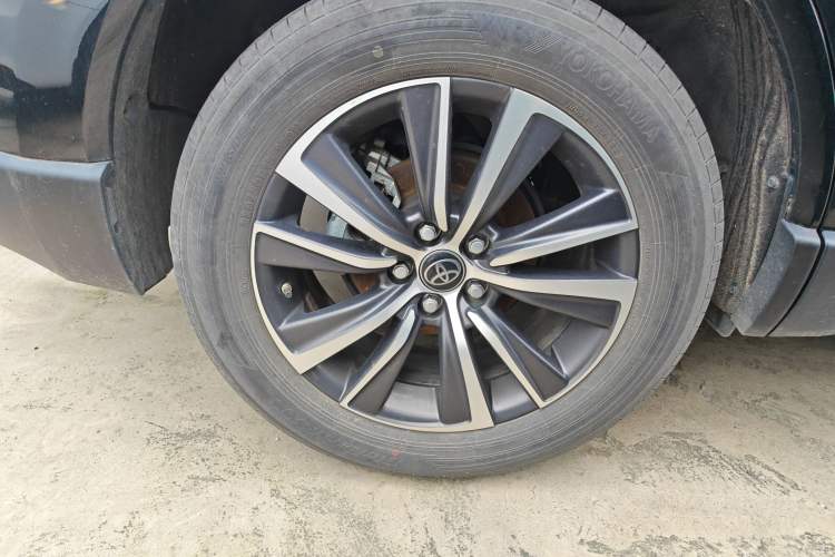Used Toyota Harrier 2022 2.0L CVT Two-Wheel Drive Entry Version Right Rear Wheel Hub