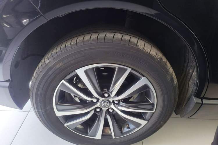 Used Toyota Harrier 2022 2.0L CVT Two-Wheel Drive Deluxe Edition Right Rear Wheel Hub
