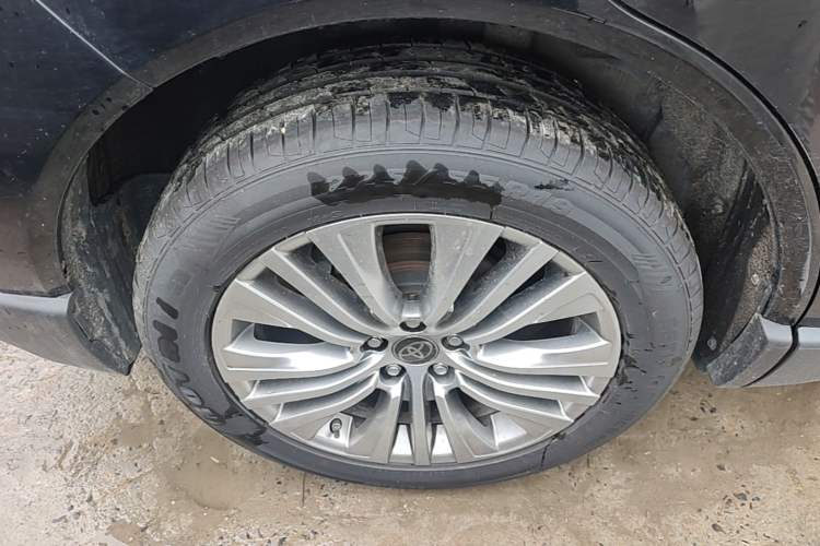 Used Toyota Harrier 2022 2.0L CVT Two-Wheel Drive Deluxe Edition Right Rear Wheel Hub