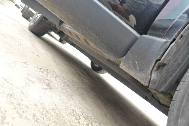 Used Toyota Harrier 2022 2.0L CVT Two-Wheel Drive Entry Version Right Side Sill