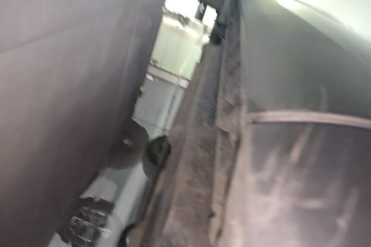 Used Toyota Harrier 2022 Dual-Engine 2.5L CVT Two-Wheel Drive Luxury Edition Right Side Sill