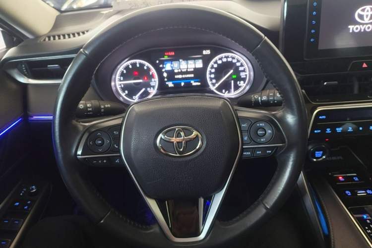 Used Toyota Harrier 2022 2.0L CVT Two-Wheel Drive Deluxe Edition Steering Wheel