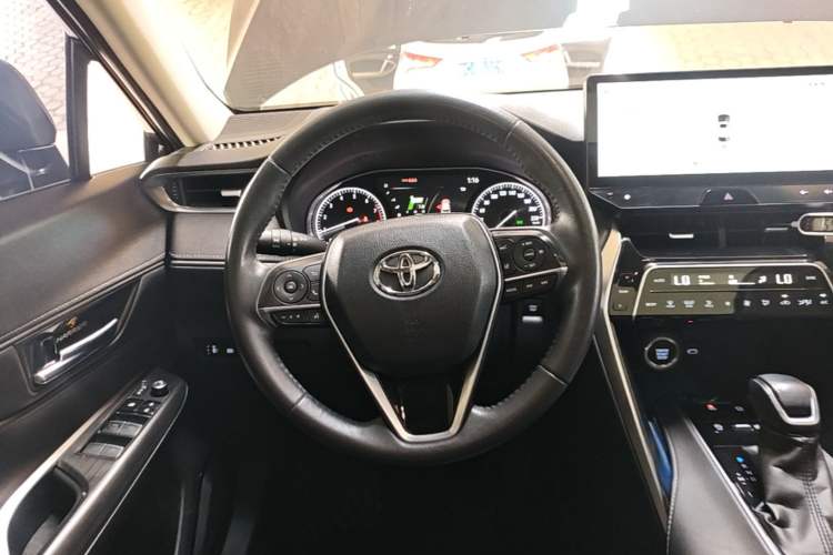 Used Toyota Harrier 2022 2.0L CVT Two-Wheel Drive Luxury Edition Steering Wheel