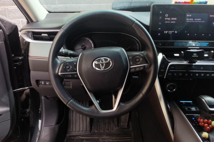 Used Toyota Harrier 2022 2.0L CVT Two-Wheel Drive Deluxe Edition Steering Wheel
