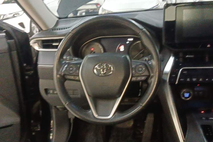 Used Toyota Harrier 2022 2.0L CVT Two-Wheel Drive Entry Version Steering Wheel
