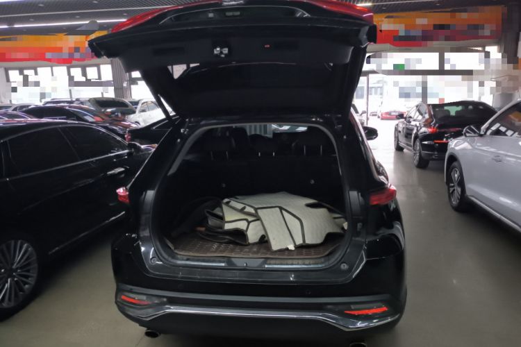 Used Toyota Harrier 2022 2.0L CVT Two-Wheel Drive Deluxe Edition Trunk