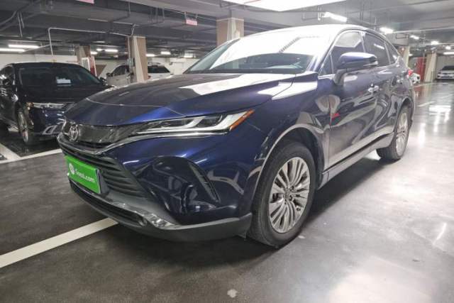 Ojetý Toyota Harrier 2022 2.0L CVT Two-Wheel Drive Deluxe Edition