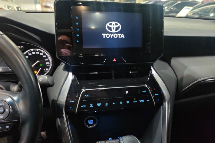 Used Toyota Harrier 2022 2.0L CVT Two-Wheel Drive Entry Version Audio And AC Panel
