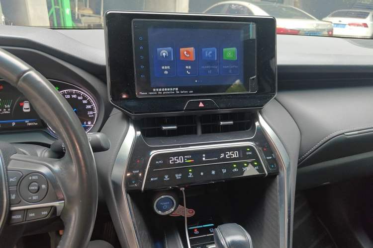 Used Toyota Harrier 2022 Dual-Engine 2.5L CVT Two-Wheel Drive Luxury Edition Audio And AC Panel