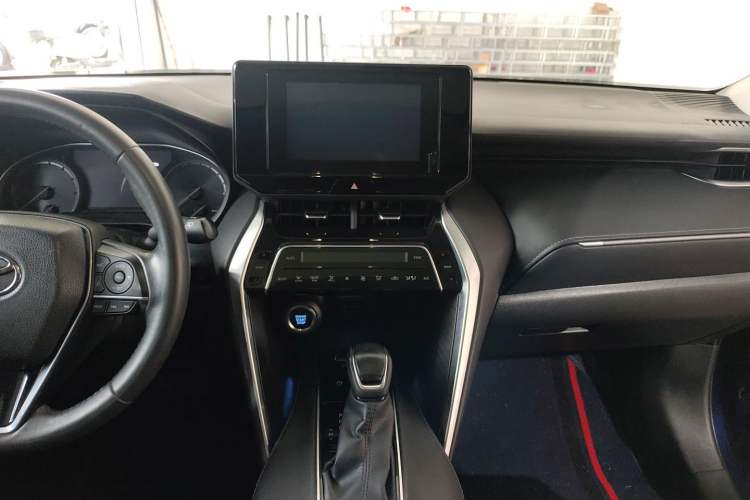 Used Toyota Harrier 2022 2.0L CVT Two-Wheel Drive Luxury Edition Audio And AC Panel