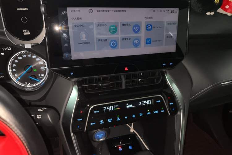 Used Toyota Harrier 2022 Dual-Engine 2.5L CVT Four-Wheel Drive Luxury Edition Audio And AC Panel