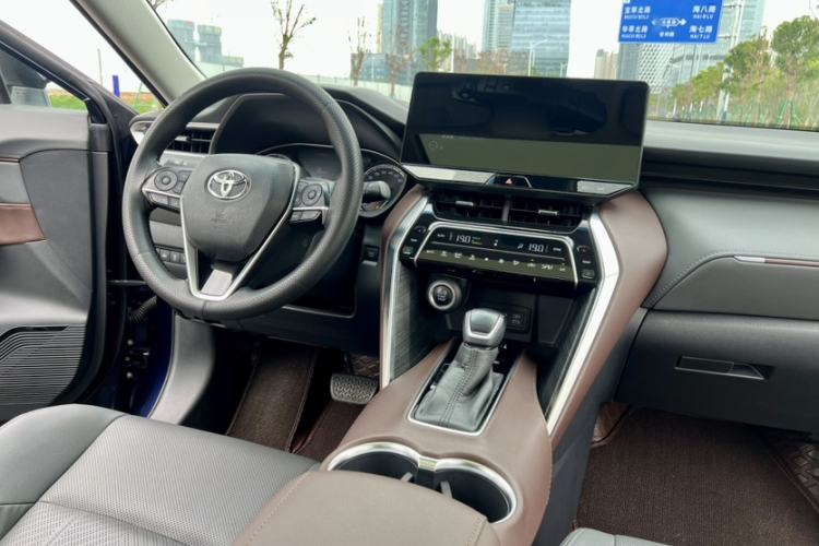 Used Toyota Harrier 2022 2.0L CVT Two-Wheel Drive Deluxe Edition Audio And AC Panel
