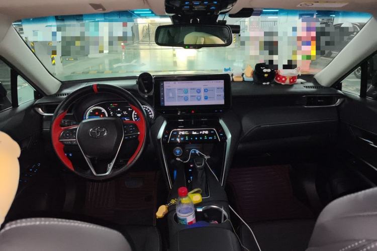 Used Toyota Harrier 2022 Dual-Engine 2.5L CVT Four-Wheel Drive Luxury Edition Center Console