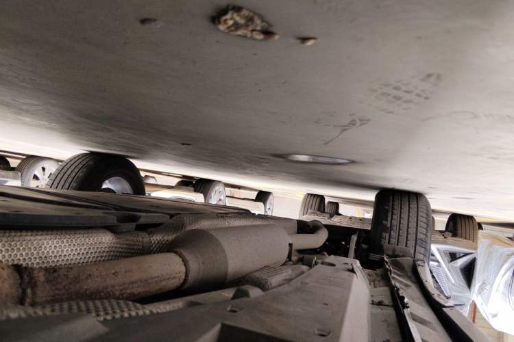 Used Toyota Harrier 2022 Dual-Engine 2.5L CVT Two-Wheel Drive Luxury Edition Chassis Front Right