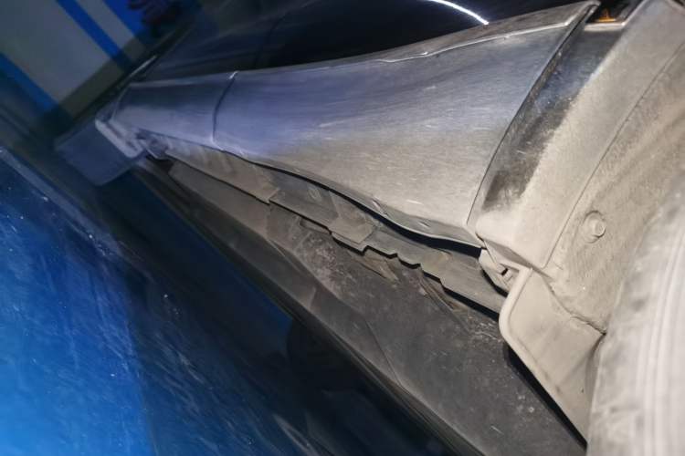 Used Toyota Harrier 2022 2.0L CVT Two-Wheel Drive Deluxe Edition Chassis Rear Left