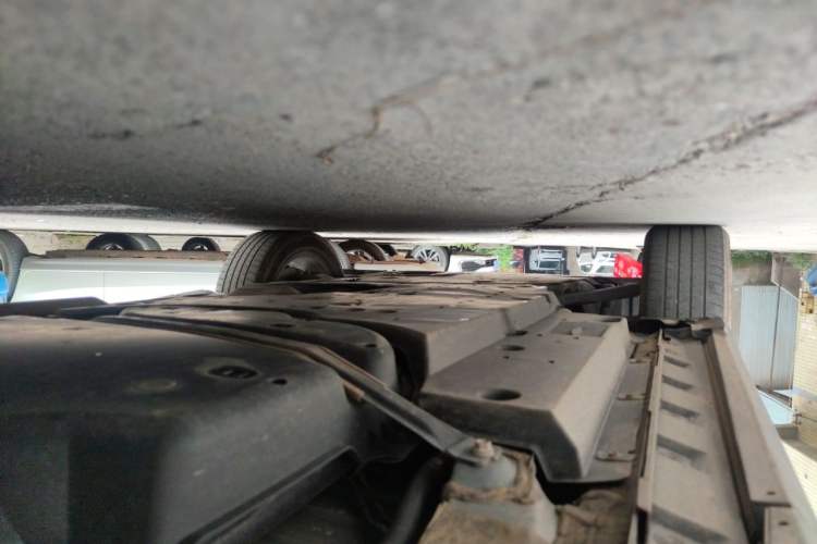 Used Toyota Harrier 2022 Dual-Engine 2.5L CVT Two-Wheel Drive Luxury Edition Chassis Rear Left