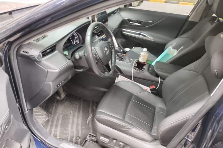 Used Toyota Harrier 2022 2.0L CVT Two-Wheel Drive Deluxe Edition Driver Seat
