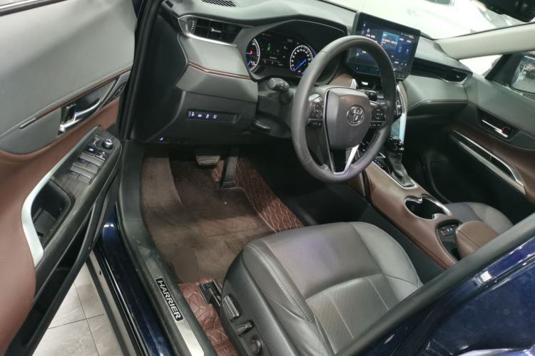 Used Toyota Harrier 2022 Dual-Engine 2.5L CVT Four-Wheel Drive Luxury Edition Driver Seat