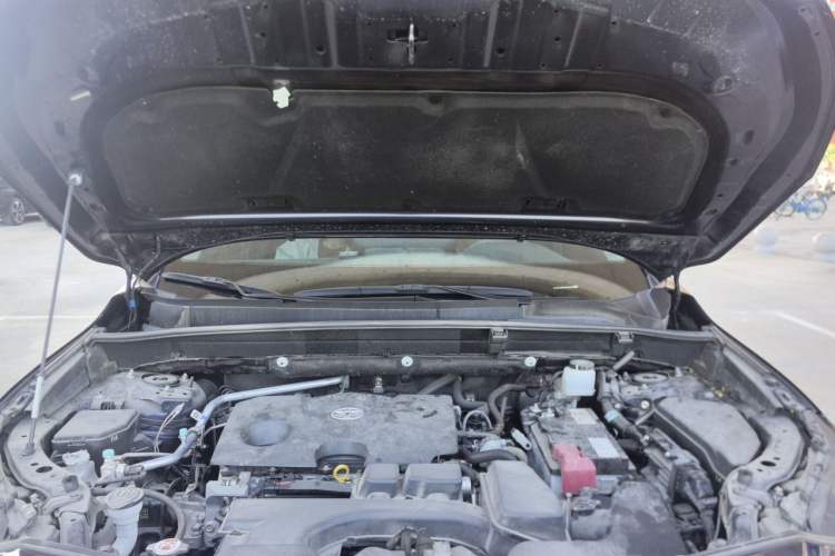 Used Toyota Harrier 2022 2.0L CVT Two-Wheel Drive Deluxe Edition Engine Bay
