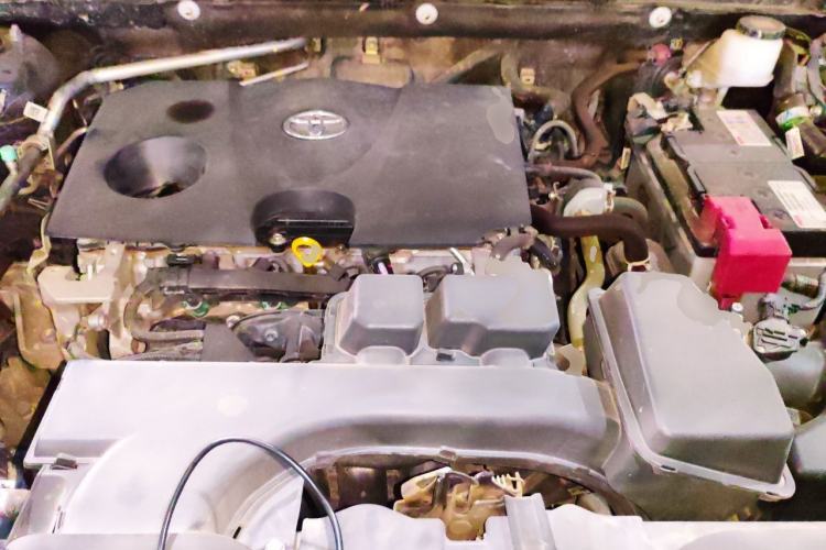 Used Toyota Harrier 2022 2.0L CVT Two-Wheel Drive Luxury Edition Engine Bay