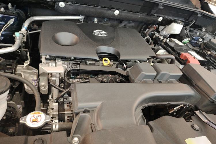 Used Toyota Harrier 2022 2.0L CVT Two-Wheel Drive Luxury Edition Engine Bay