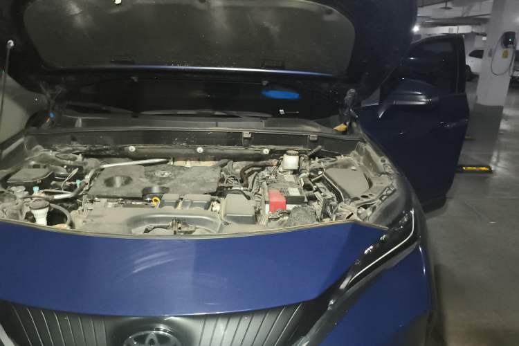 Used Toyota Harrier 2022 2.0L CVT Two-Wheel Drive Luxury Edition Engine Bay Left