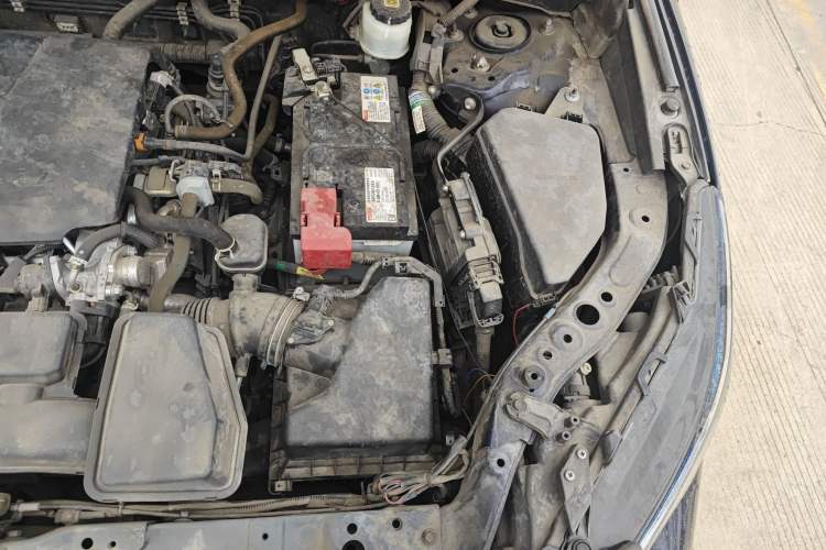 Used Toyota Harrier 2022 2.0L CVT Two-Wheel Drive Deluxe Edition Engine Bay Left