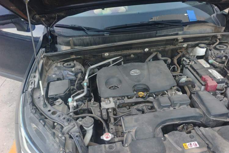 Used Toyota Harrier 2022 2.0L CVT Two-Wheel Drive Flagship Edition Engine Bay Right