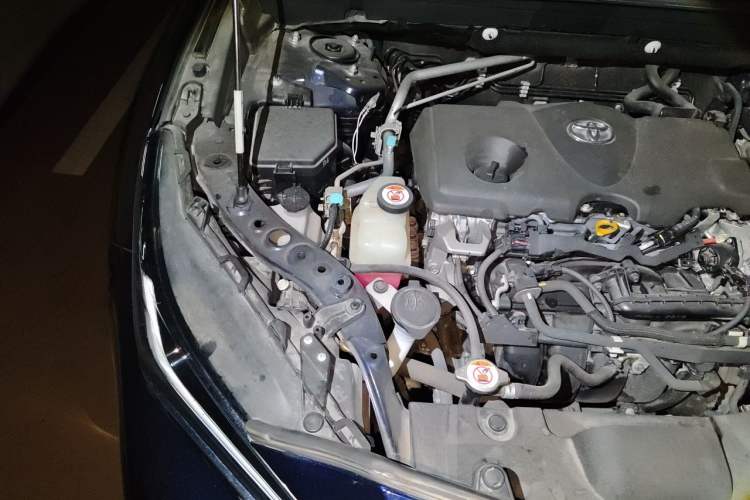 Used Toyota Harrier 2022 Dual-Engine 2.5L CVT Four-Wheel Drive Luxury Edition Engine Bay Right