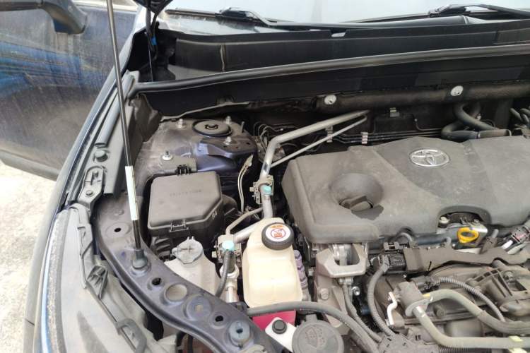 Used Toyota Harrier 2022 Dual-Engine 2.5L CVT Two-Wheel Drive Luxury Edition Engine Bay Right