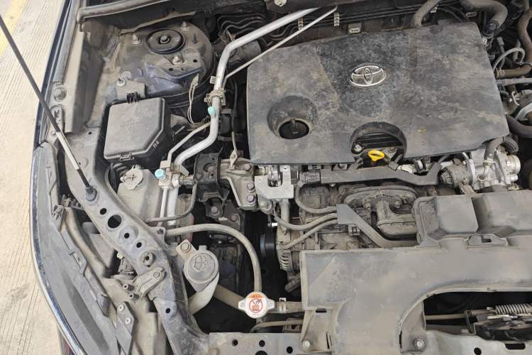 Used Toyota Harrier 2022 2.0L CVT Two-Wheel Drive Deluxe Edition Engine Bay Right