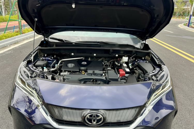 Used Toyota Harrier 2022 2.0L CVT Two-Wheel Drive Deluxe Edition Engine Bay