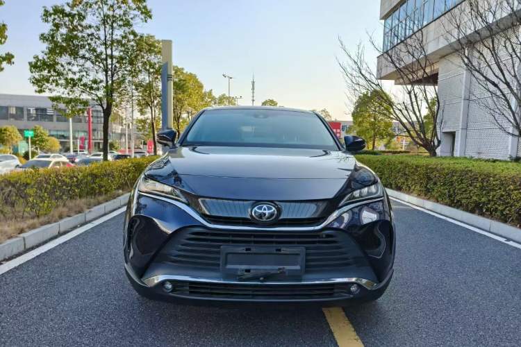 Used Toyota Harrier 2022 2.0L CVT Two-Wheel Drive Entry Version Exterior 1
