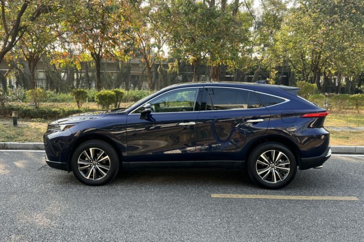 Used Toyota Harrier 2022 2.0L CVT Two-Wheel Drive Luxury Edition Exterior 1