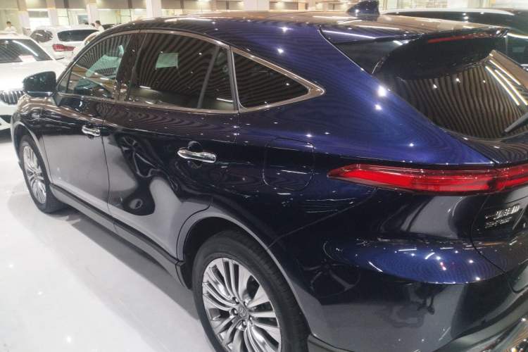 Used Toyota Harrier 2022 Dual-Engine 2.5L CVT Four-Wheel Drive Luxury Edition Exterior 2