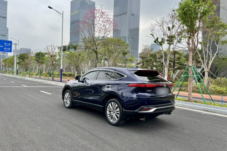 Used Toyota Harrier 2022 2.0L CVT Two-Wheel Drive Deluxe Edition Exterior 2