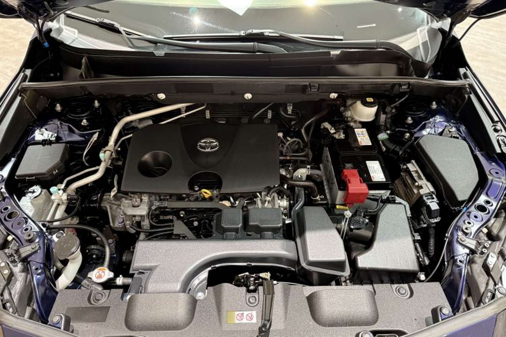 Used Toyota Harrier 2022 2.0L CVT Two-Wheel Drive Deluxe Edition Exterior 8