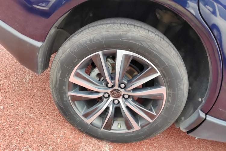 Used Toyota Harrier 2022 2.0L CVT Two-Wheel Drive Entry Version Exterior 8