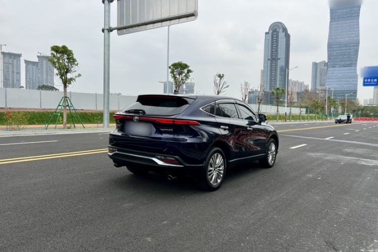Used Toyota Harrier 2022 2.0L CVT Two-Wheel Drive Deluxe Edition Exterior 9