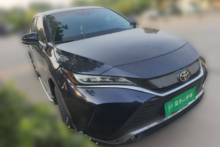 Used Toyota Harrier 2022 2.0L CVT Two-Wheel Drive Luxury Edition Front Right 45 Deg